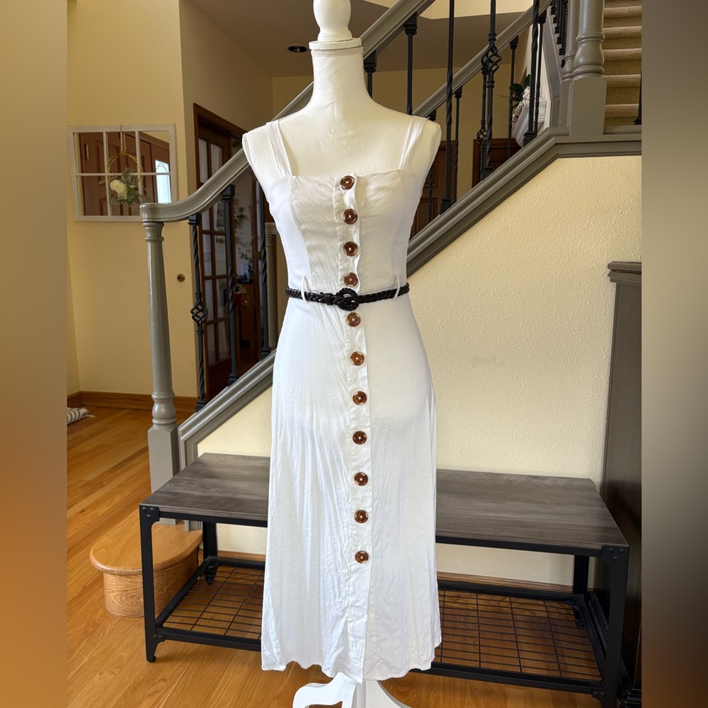 Forever 21 Elegant White Button-Down Dress Size Small